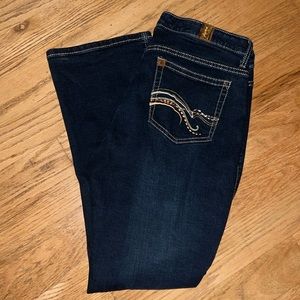 Aura jeans